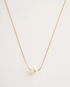 Naia Necklace